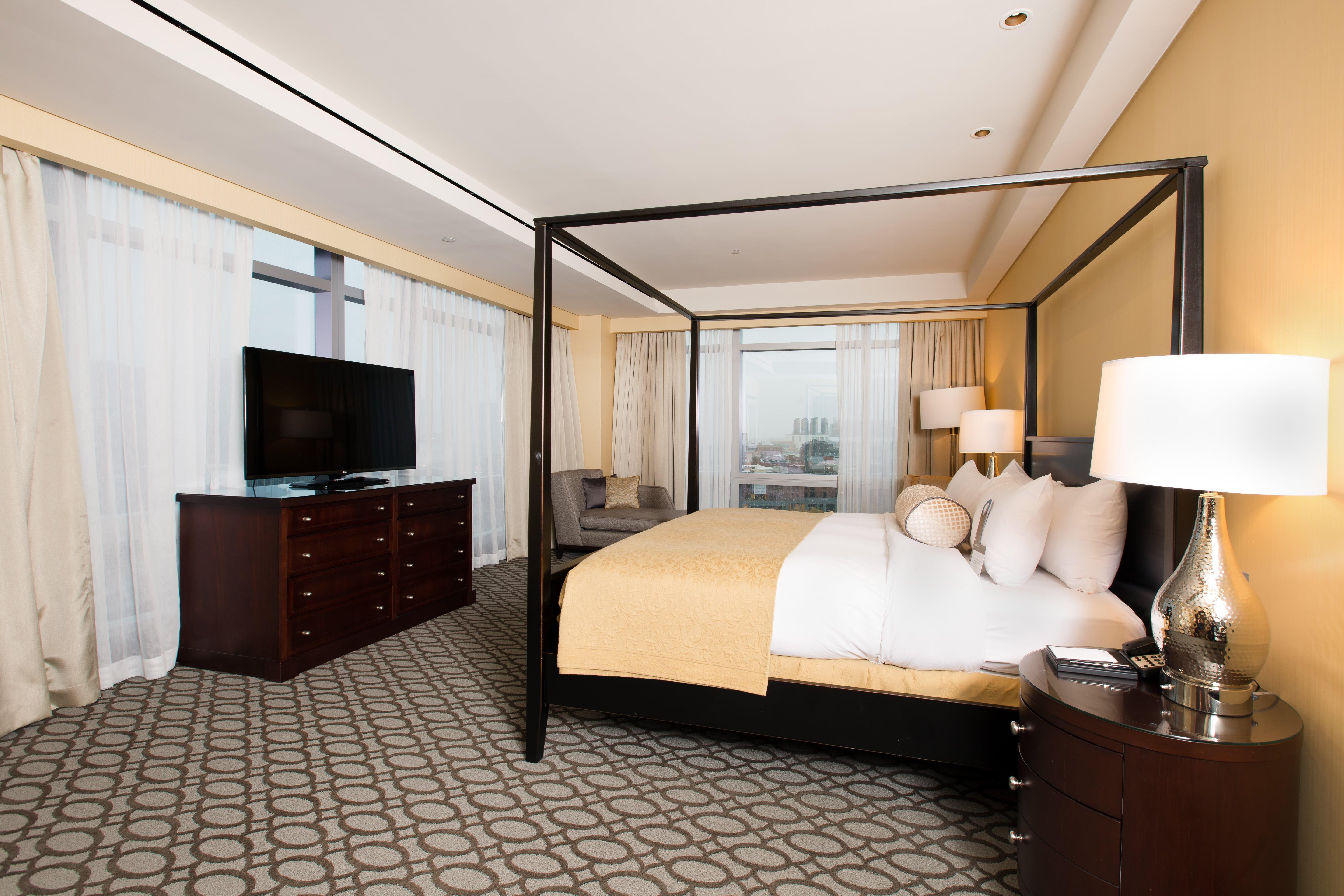 Intercontinental Boston By Ihg Ξενοδοχείο Εξωτερικό φωτογραφία A bedroom at the Four Seasons Hotel