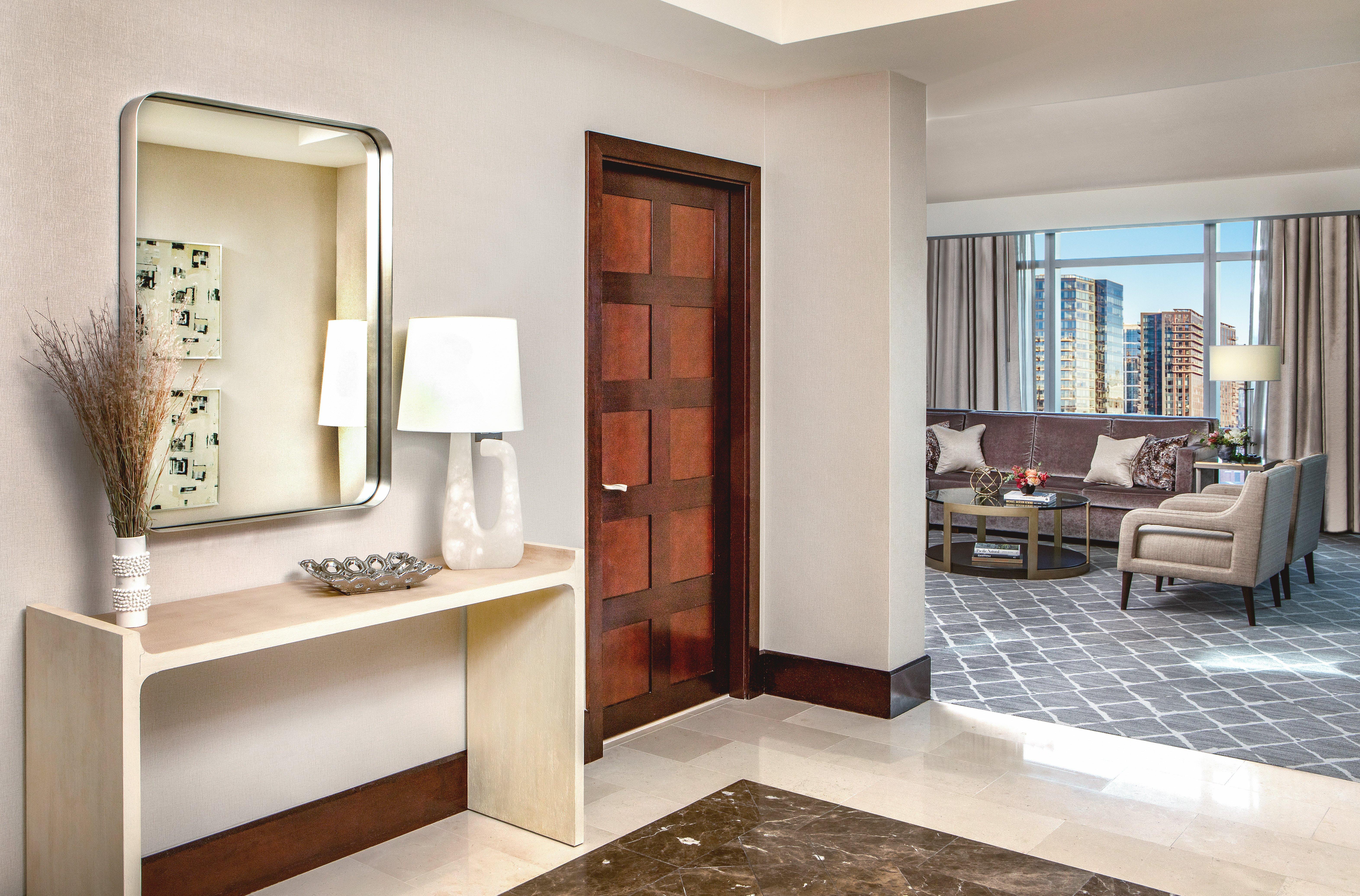 Intercontinental Boston By Ihg Ξενοδοχείο Εξωτερικό φωτογραφία A typical interior of a suite at The Ritz-Carlton, Dubai