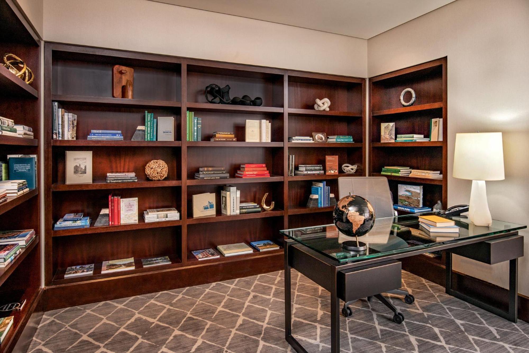 Intercontinental Boston By Ihg Ξενοδοχείο Εξωτερικό φωτογραφία A home office